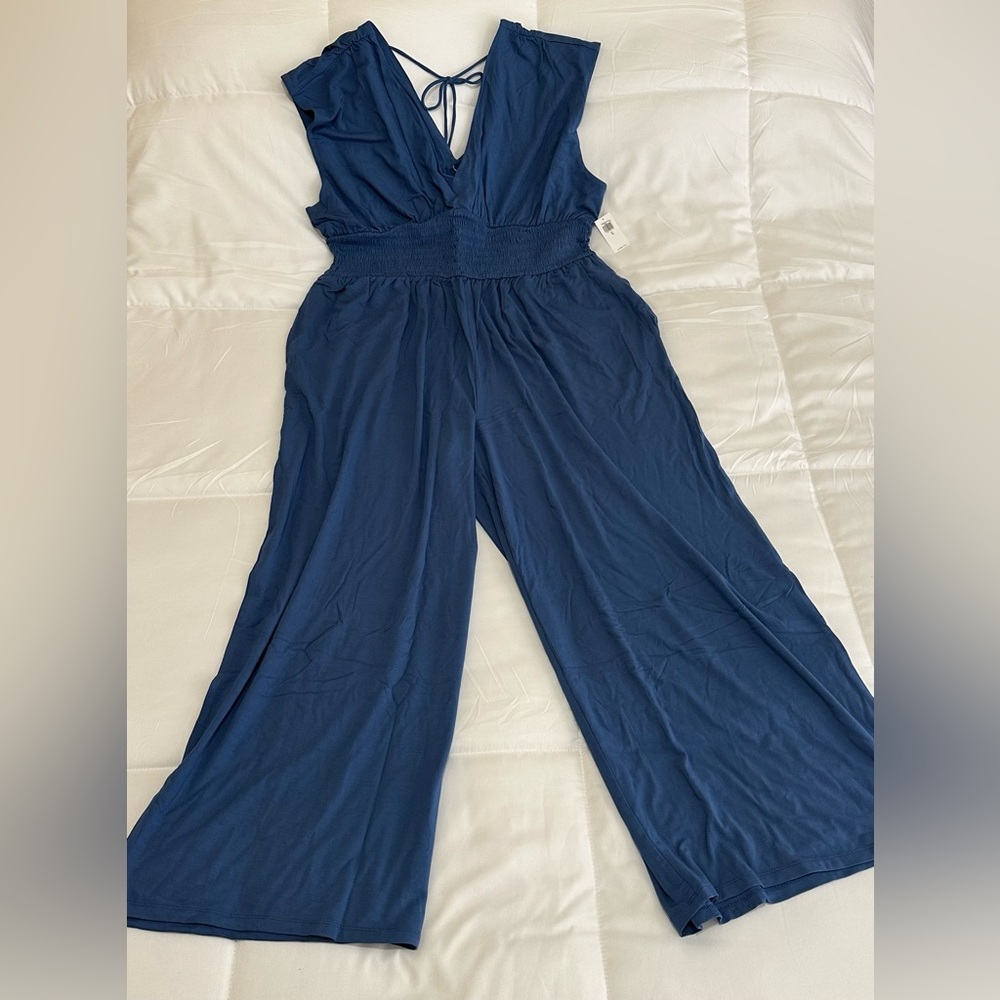 Old Navy Navy Blue Wide-Leg V-Neck Jumpsuit